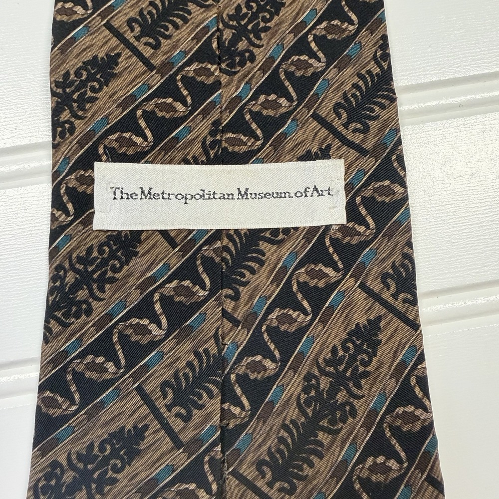 The Metropolitan Museum Of Art‎ Men's Silk Tie Brown With Black Pattern GUC